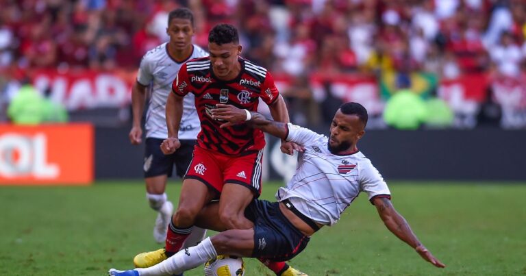 Capa para Flamengo x Athletico-PR
