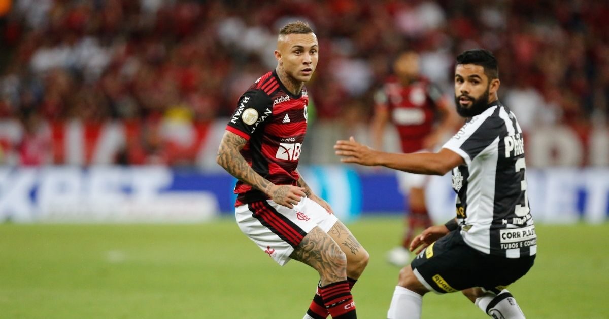 Santos x Flamengo se enfrentam pelo Brasileirão neste domingo. Foto: Gilvan de Souza.